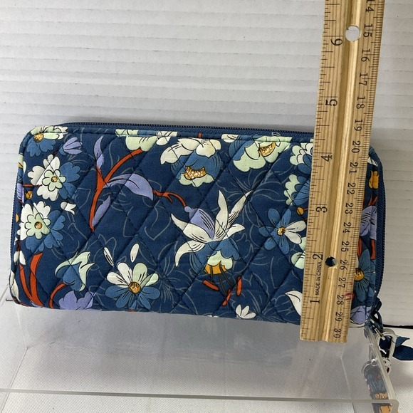 Vera Bradley Wristlet Wallet, Blue, Teal Floral Design W/ Silver accents. - Picture 5 of 7
